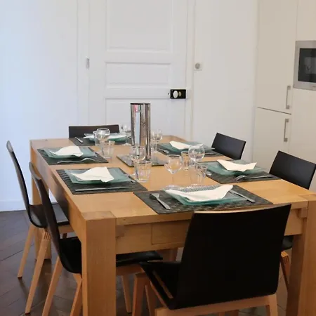 Paisible Avec Jardin Privatif Et Terrasse, 2 Chambres, Proche Sites Culturels, Animaux Acceptes - Fr-1-510-174 *