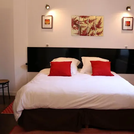Paisible Avec Jardin Privatif Et Terrasse, 2 Chambres, Proche Sites Culturels, Animaux Acceptes - Fr-1-510-174 Tatil Evi